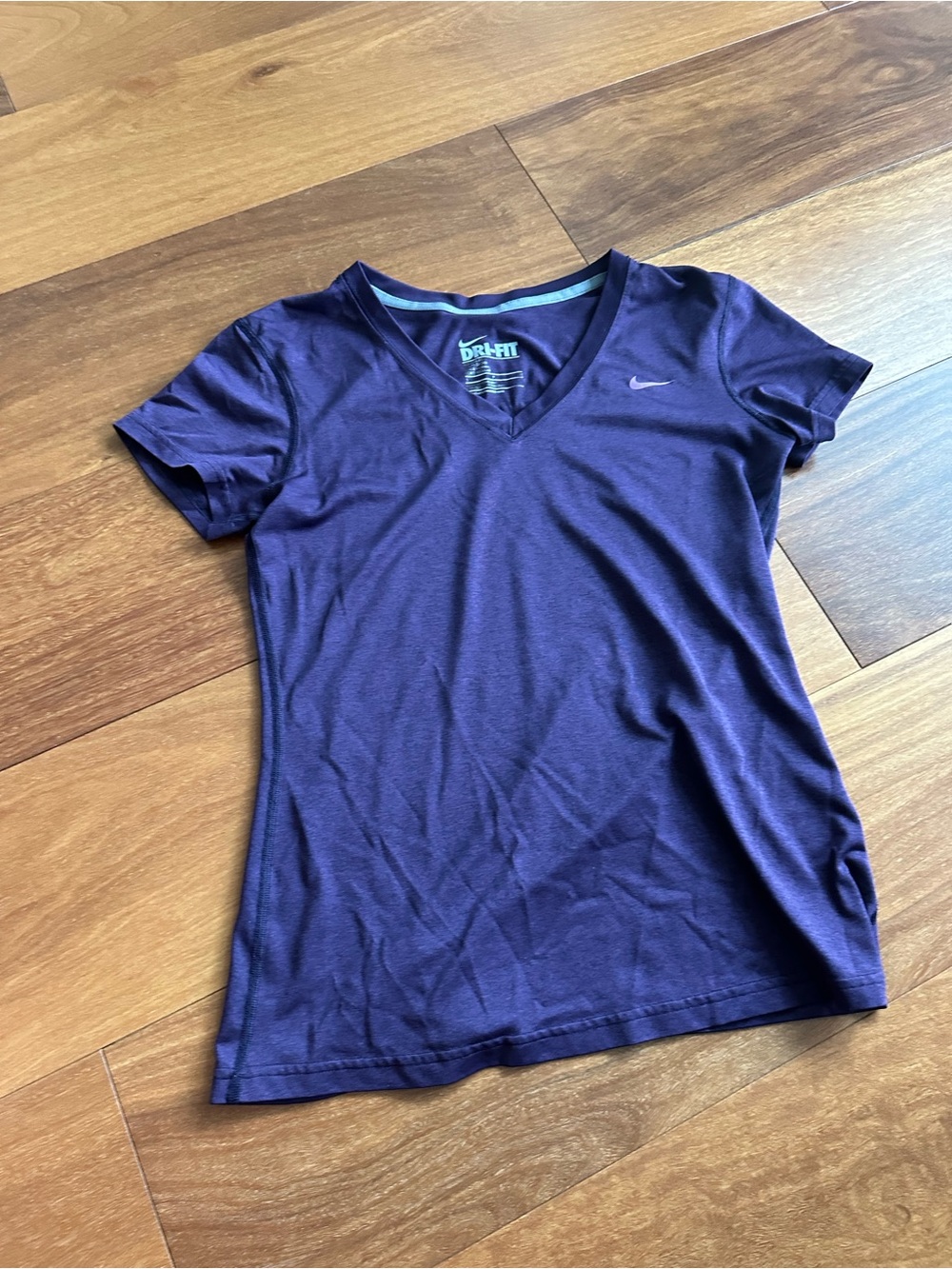 Nike Dri-FIT Legend V-Neck Tee Purple Heather Size S
